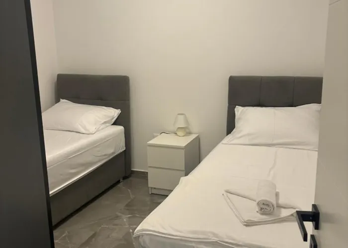 Appartement Tini 3 *